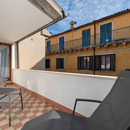 A World Aparts - 12 Viviani