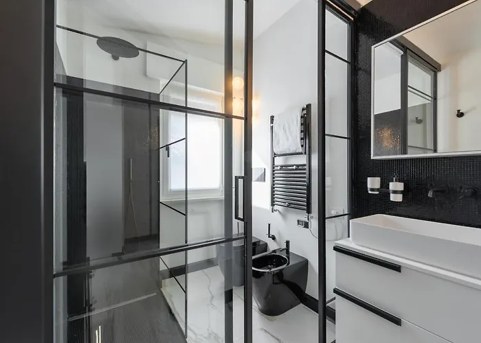 A World Aparts - 12 Viviani דירה